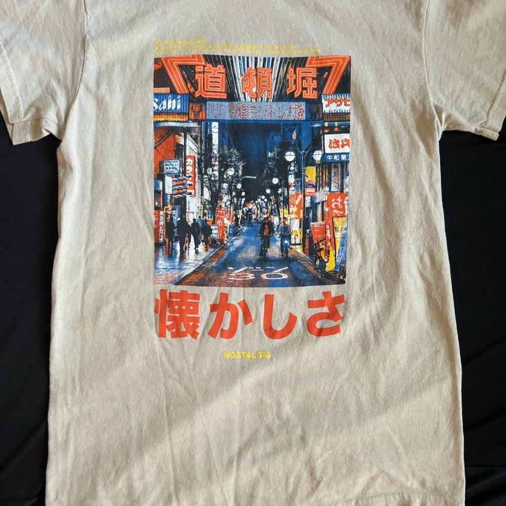 RSQ Tokyo Nostalgia T Shirt Mens Small Beige Japan City Scene Japanese